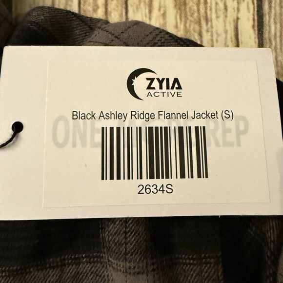 Black and Gray Plaid Shirt Shacket Flannel Button up - Picture 7 of 7